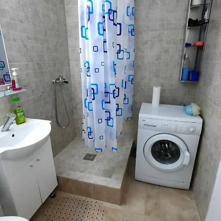 Lovely 1 Bedroom Near Arena Nationala With Free Ac And Wi-fi Appartement Bucarest